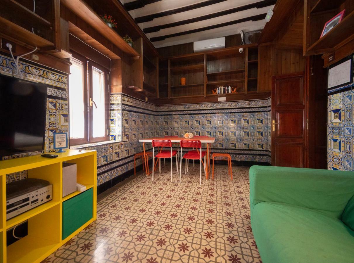 อาร์ค เฮาส์ เซบียา Hostel เซบีญา ภายนอก รูปภาพ