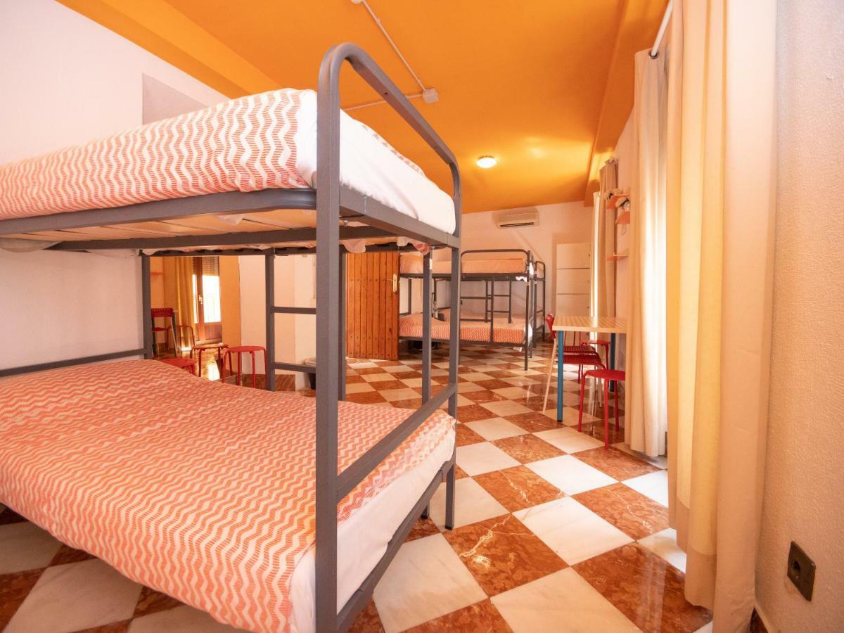 อาร์ค เฮาส์ เซบียา Hostel เซบีญา ภายนอก รูปภาพ